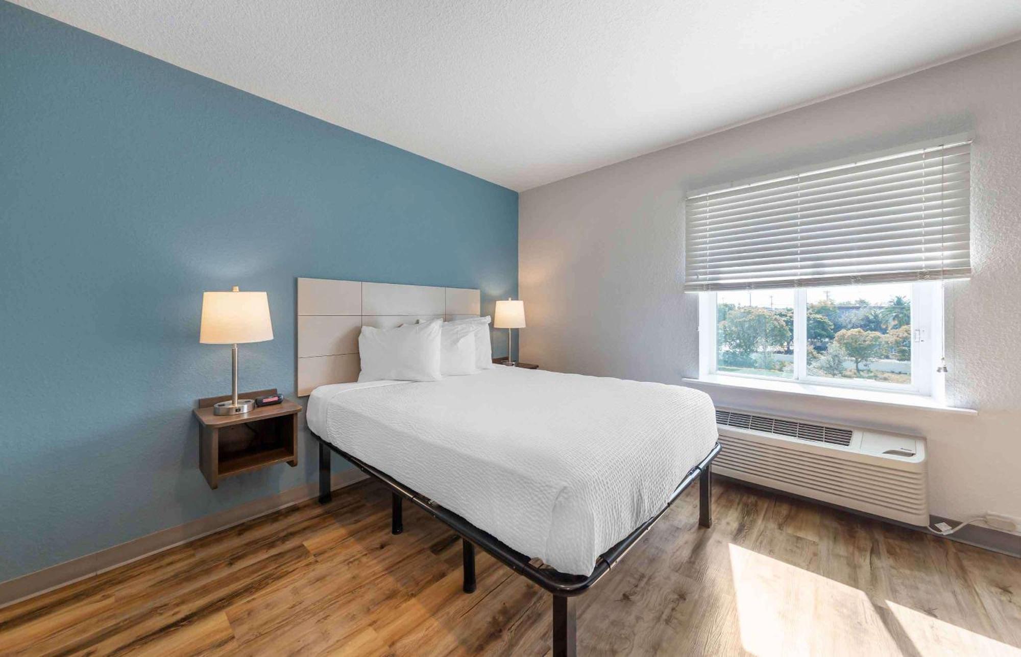 Extended America Select - Deerfield Hotel 3*